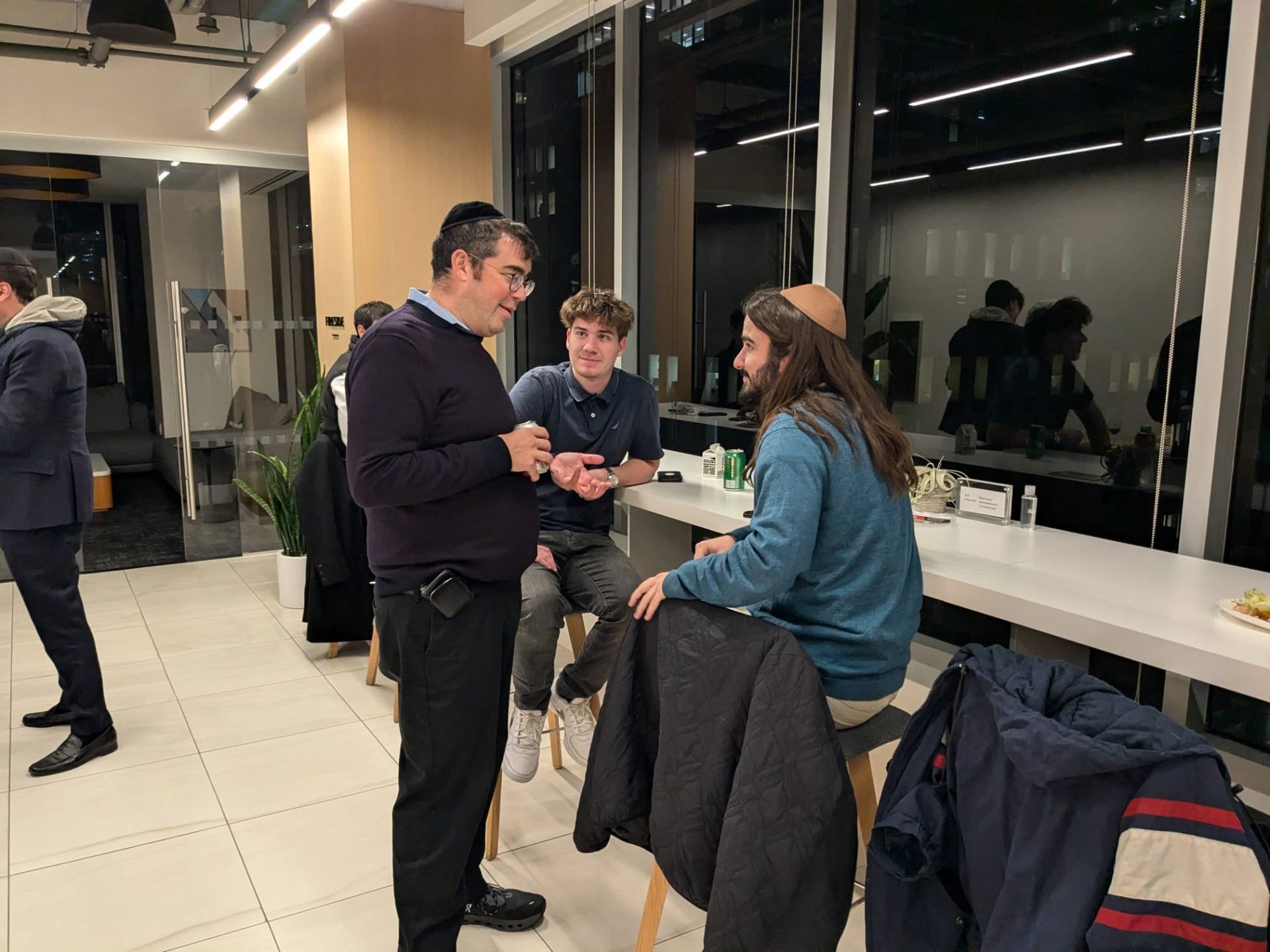 J³ Business Networking Week — students meeting Jewish professionals