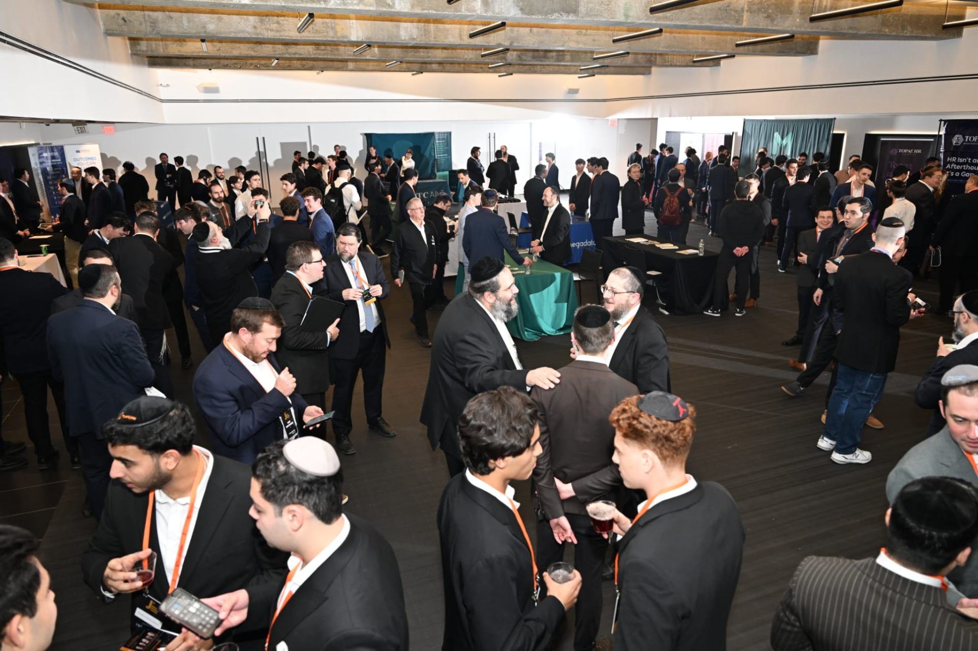 Hundreds of attendees at the J³ Business Networking Conference